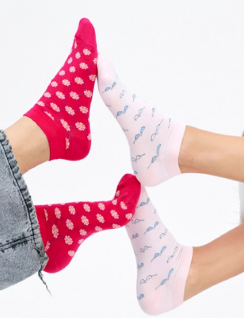 WOMEN'S SOCKS
