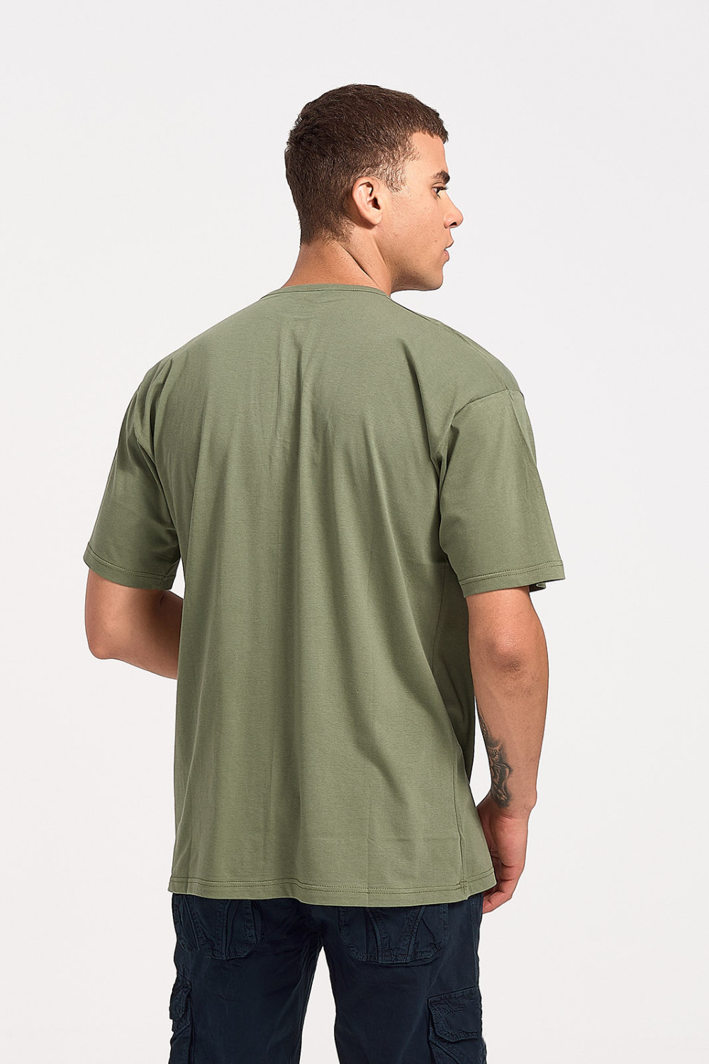 Short-sleeved LION blouse with button and pocket