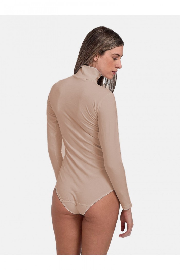 Rollkragenshorts mit langen Ärmeln