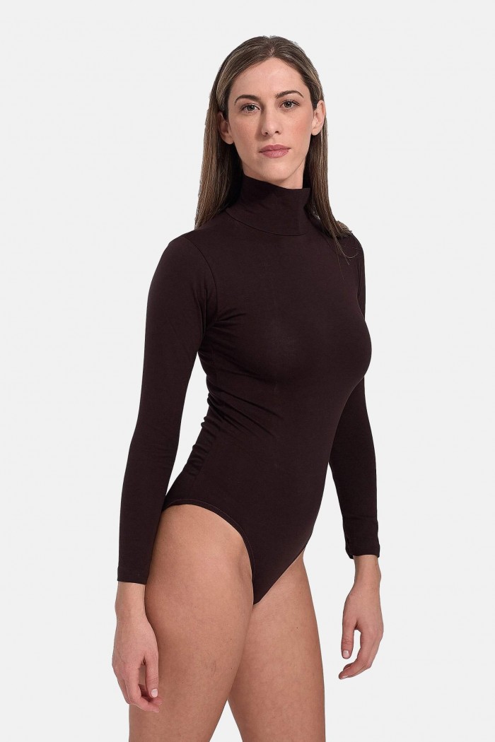 Rollkragenshorts mit langen Ärmeln