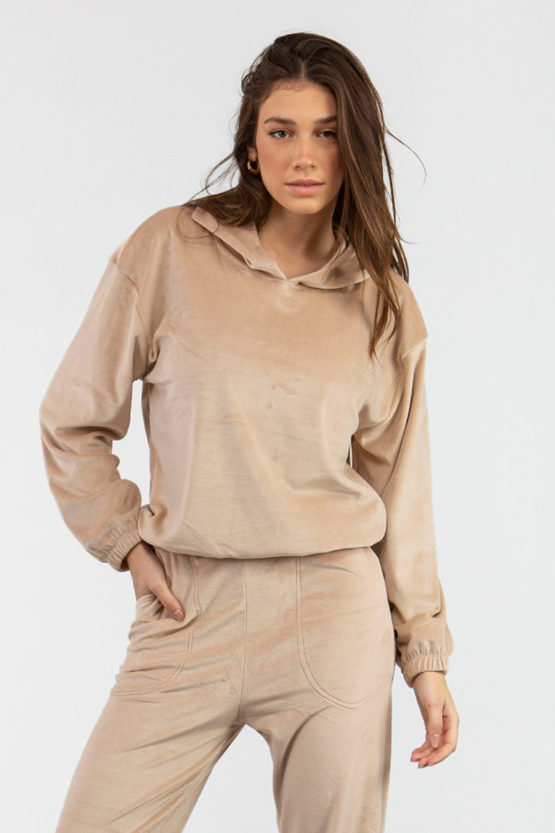 Velvet blouse with hood SIMPLE FASHION 22-1057 Velvet blouse with hood SIMPLE FASHION 22-1057