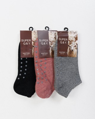 Flauschige Socken mit Saugnäpfen SUPER Q&amp;Y 3er Pack WZ3-33
