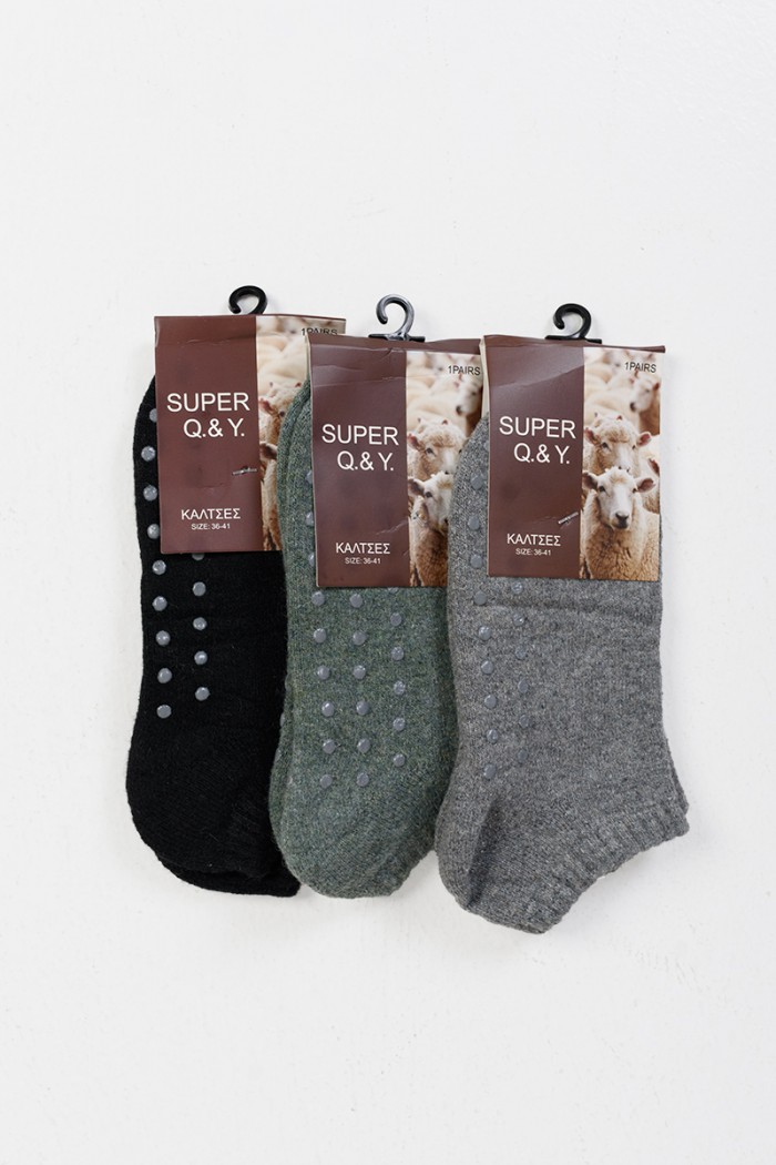 Fuzzy-Socken mit Saugnäpfen SUPER Q&amp;Y 3er-Pack WZ3-34