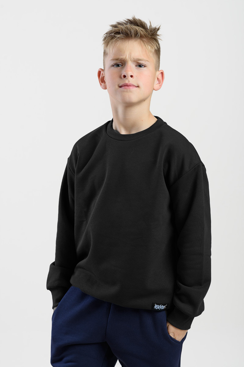 Sweatshirt with neckline TRAX 46858 BLACK
