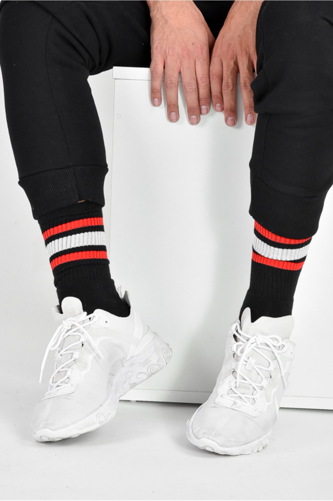 Everyday Sport Socks in Black with Red Stripes