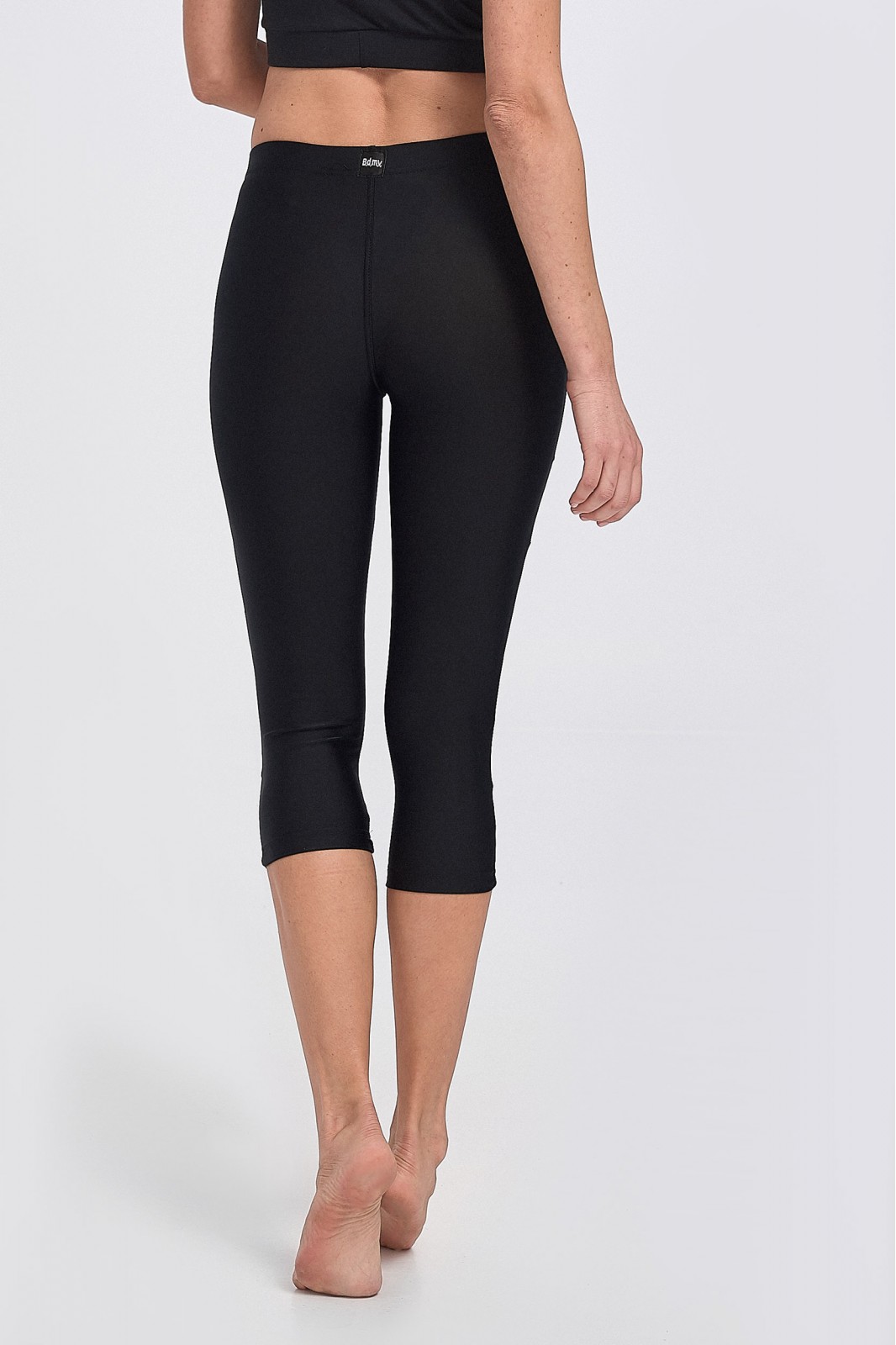 BODY MOVE Capri Leggings with Net