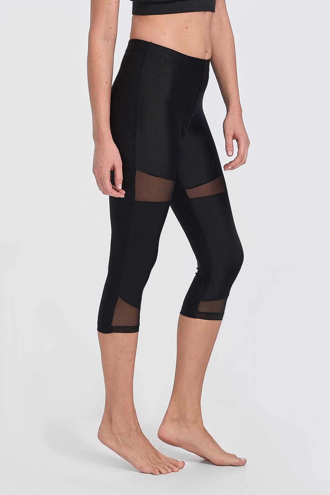 BODY MOVE Capri Leggings with Net