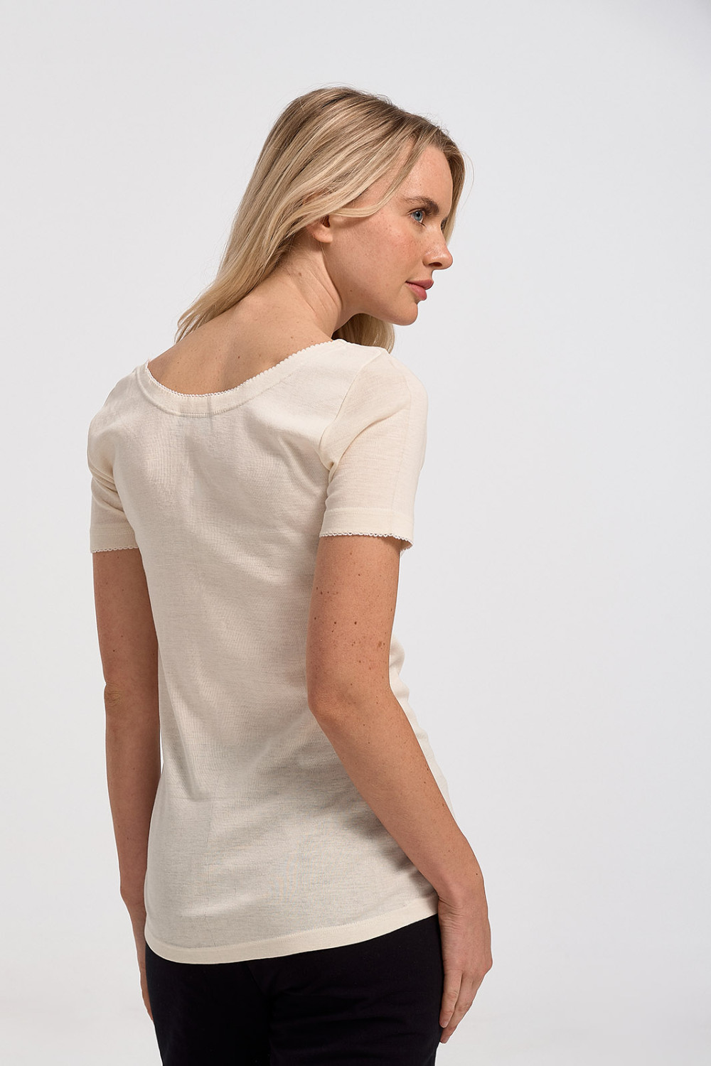 STAR short-sleeved wool and cotton vest with bow offer STAR44