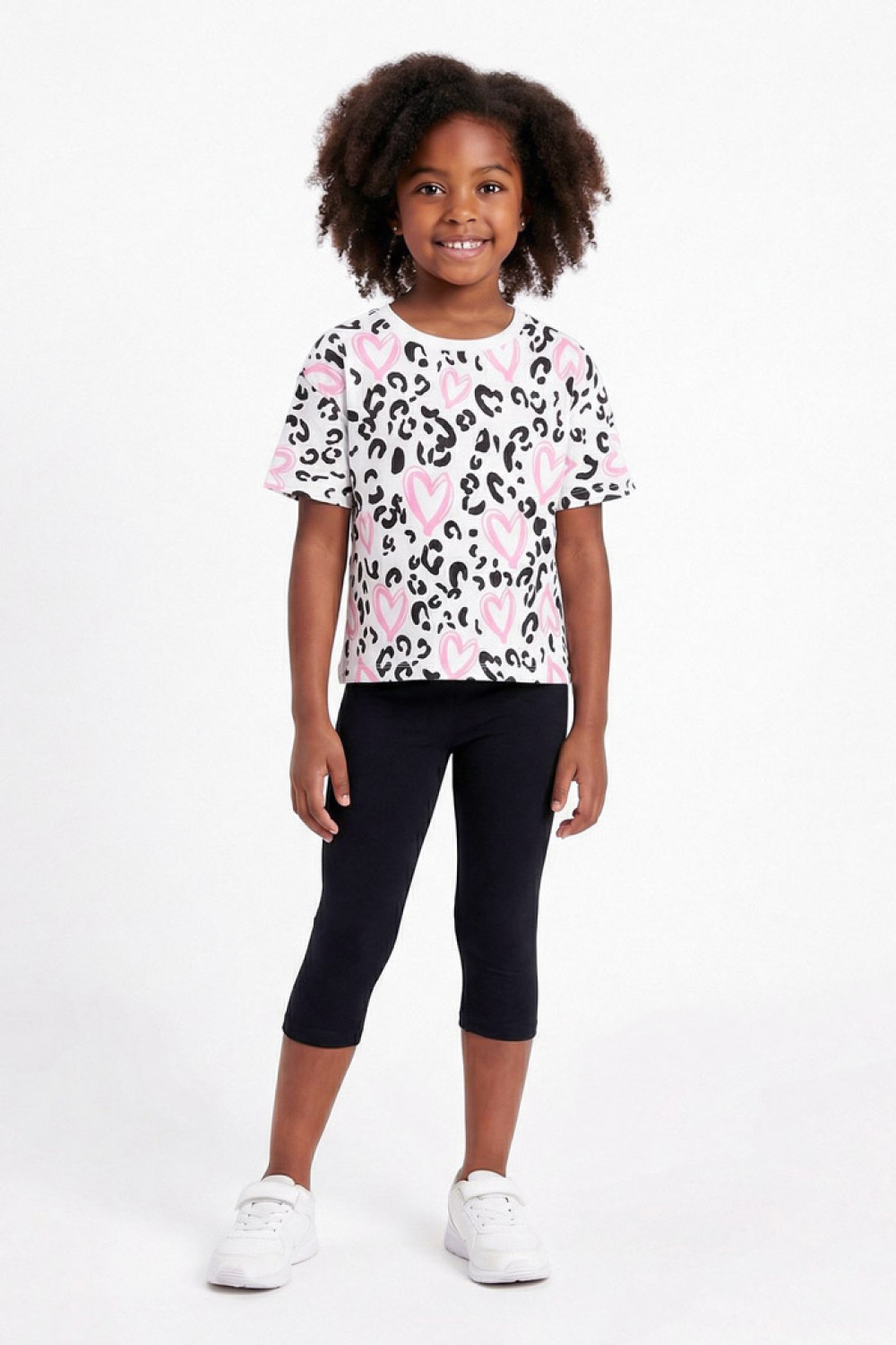 TRAX girls’ white summer set with T-shirt and capri leggings