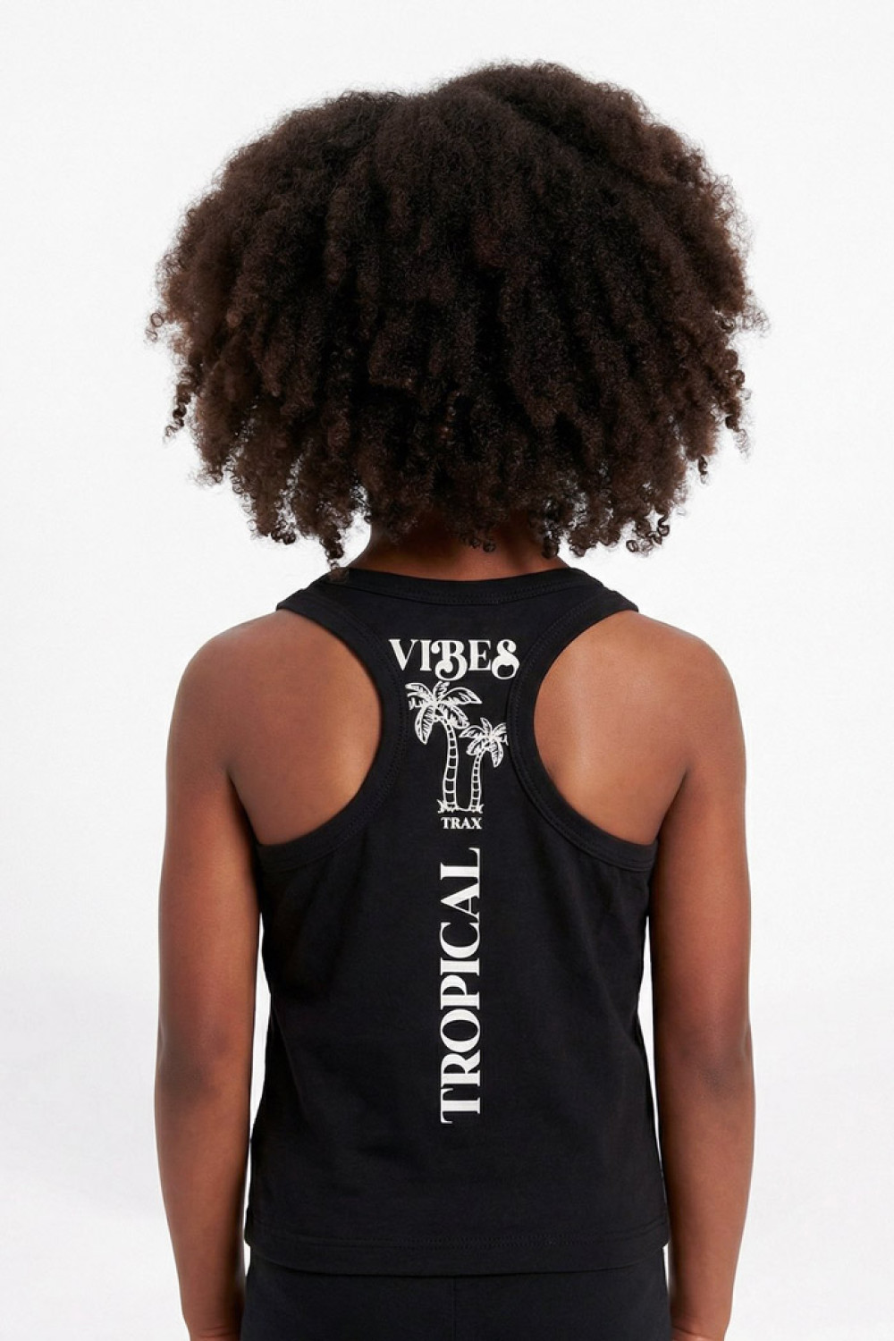 TRAX girls’ black summer set with sleeveless top and bermuda shorts