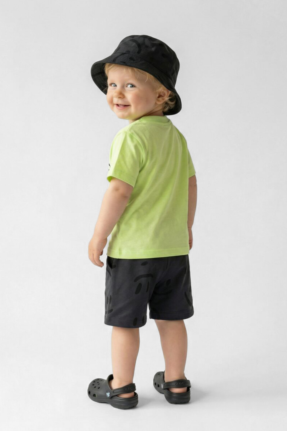 TRAX baby boys’ summer set with hat in light green
