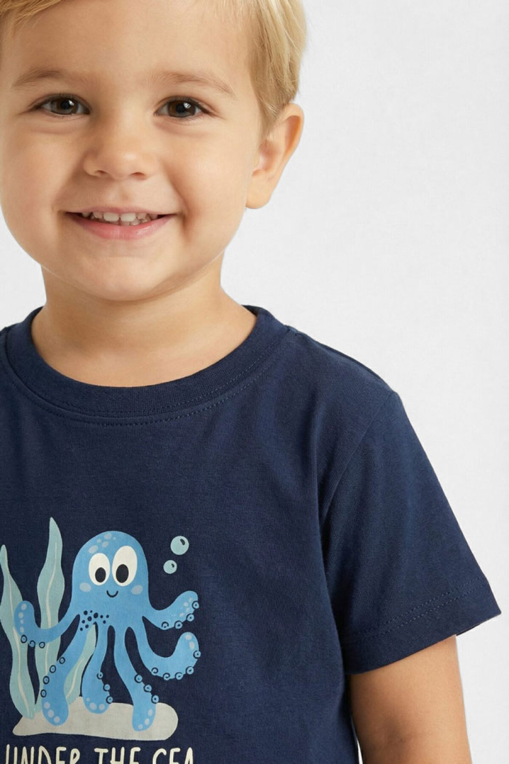 TRAX boys' navy T-shirt and cargo shorts summer set with octopus print