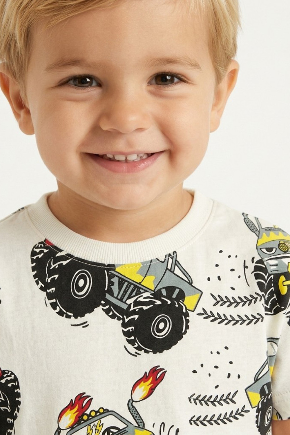 TRAX boys’ white monster trucks T-shirt and red Bermuda shorts set