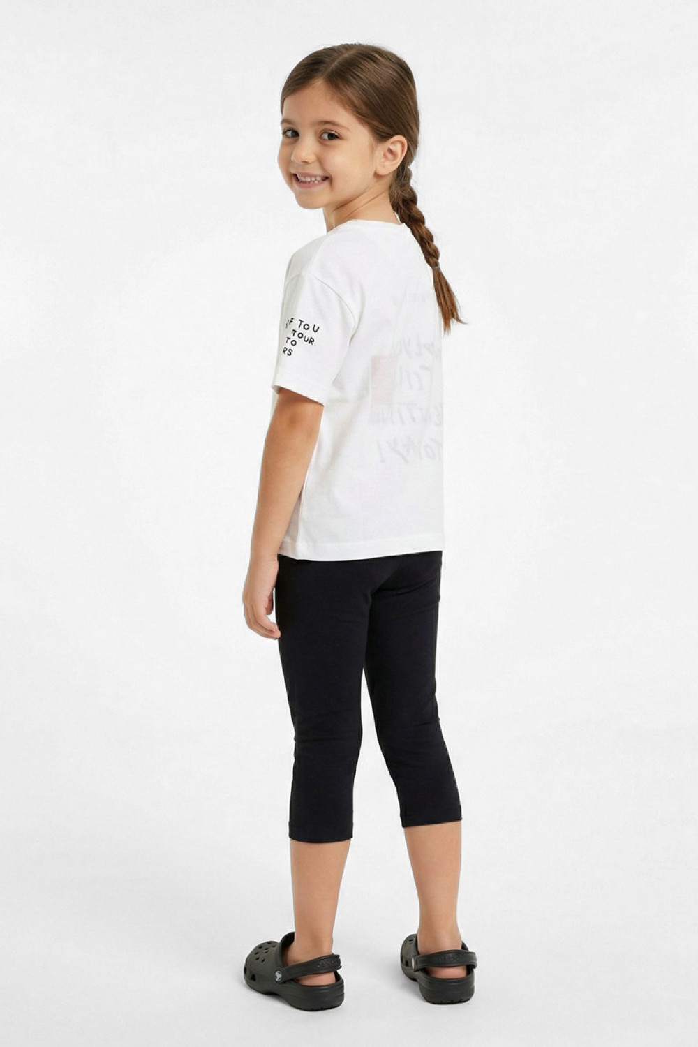 White TRAX girls' summer set with T-shirt and capri leggings