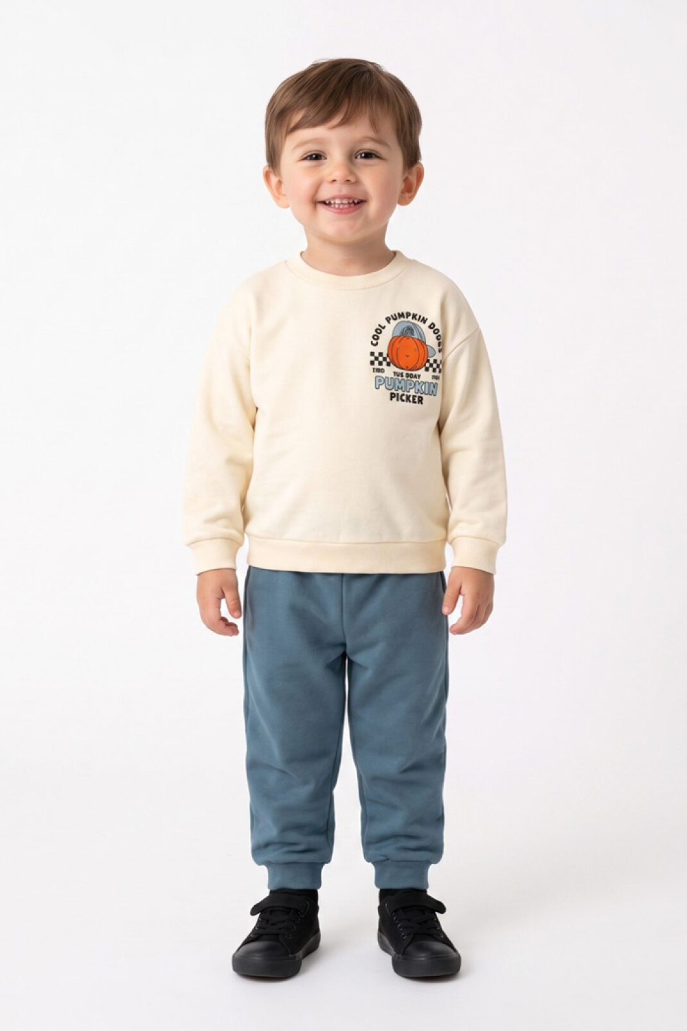 TRAX Pumpkin 50919 boys' ecru sweatshirt and light blue tracksuit bottoms set