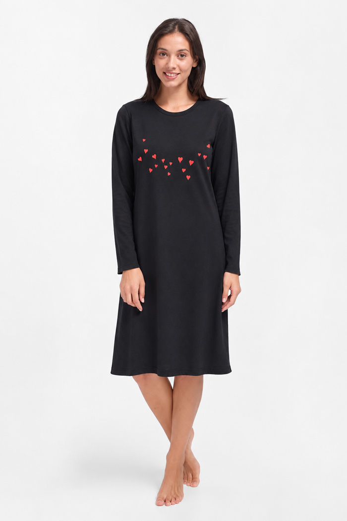 Black CHERRY Cherry Hearts long-sleeved nightdress with red heart chest print