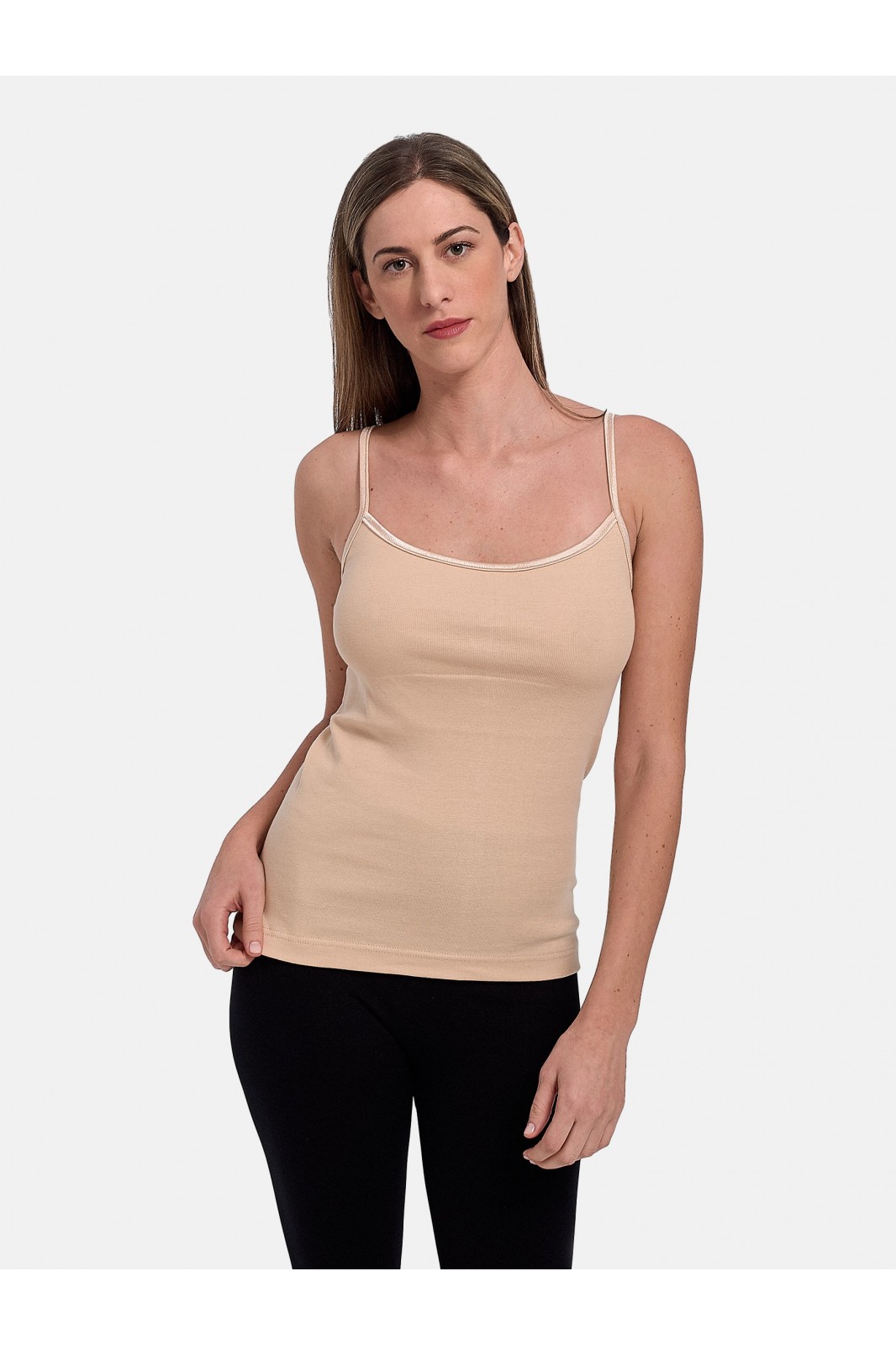 Elastic undershirt with thin straps