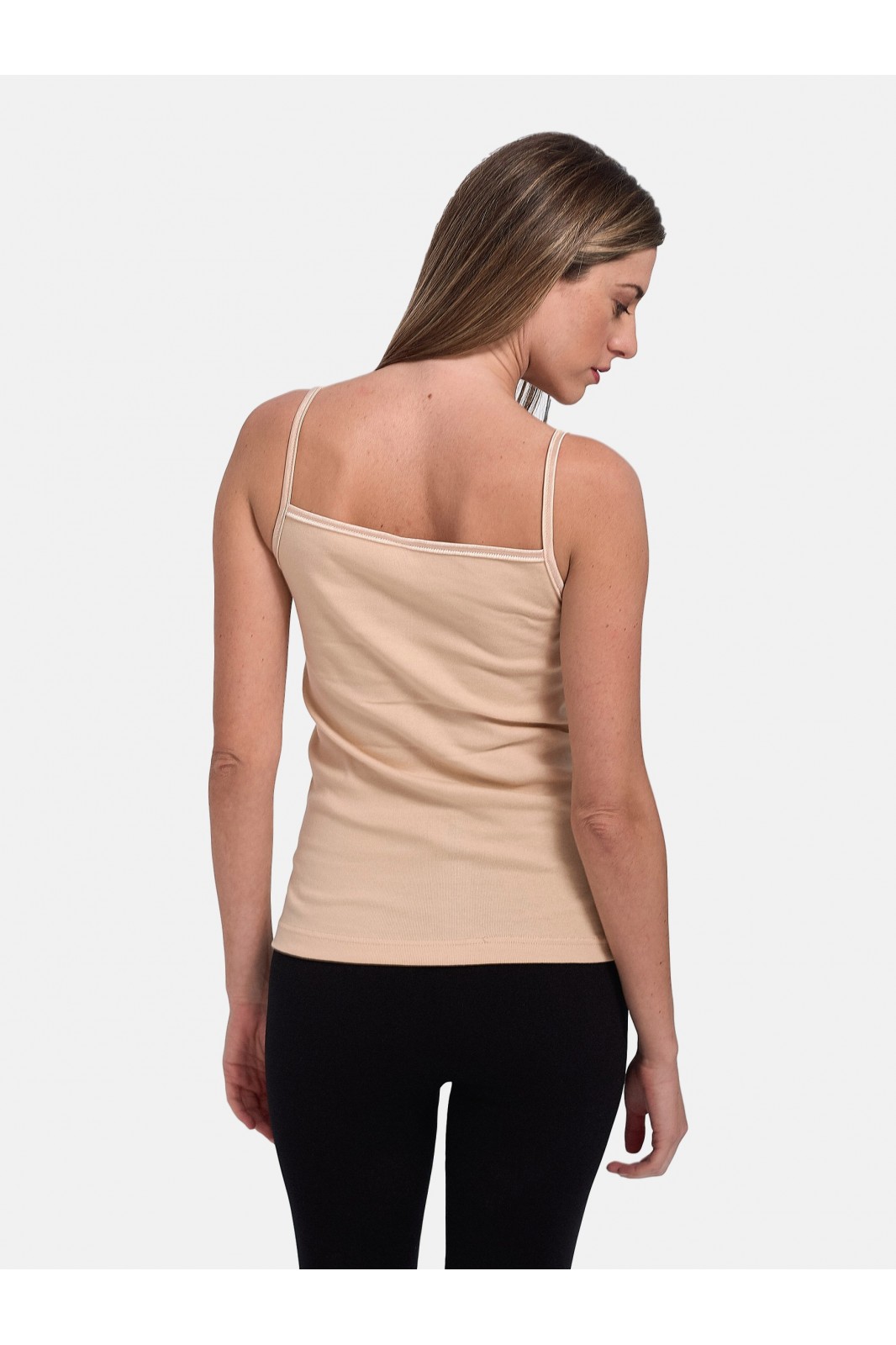 Elastic undershirt with thin straps