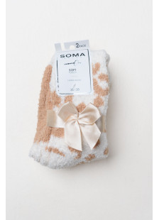 SOMA women's fluffy socks 2-pack with one patterned pair and one solid-colour pair with coloured heel