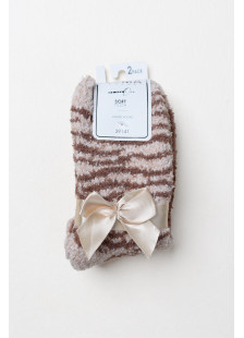 SOMA women's fluffy socks 2-pack with one patterned pair and one solid-colour pair with coloured heel