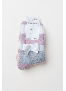 SOMA women's fluffy socks 2-pack with one patterned pair and one solid-colour pair with coloured heel